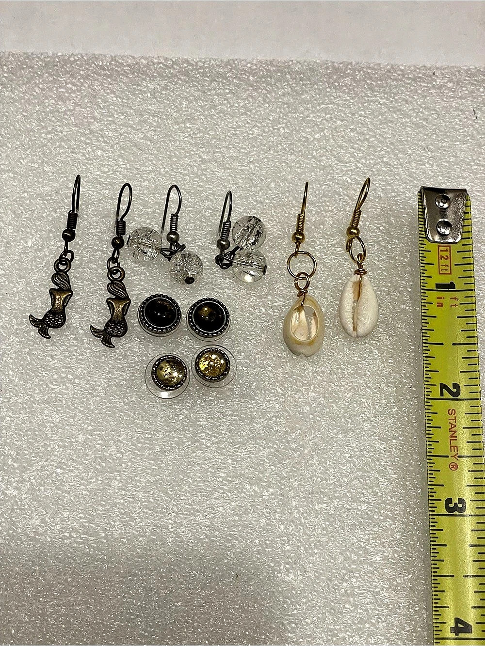 Mixed Earring Assortment Gold Black in good condition